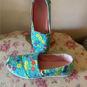 Toms Blue Floral Canvas Loafers